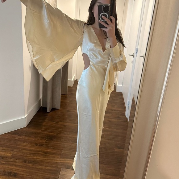 Shona Joy La Lune Circle Sleeve Cut Out Maxi Dress in Cream Size US 2 - Picture 4 of 5